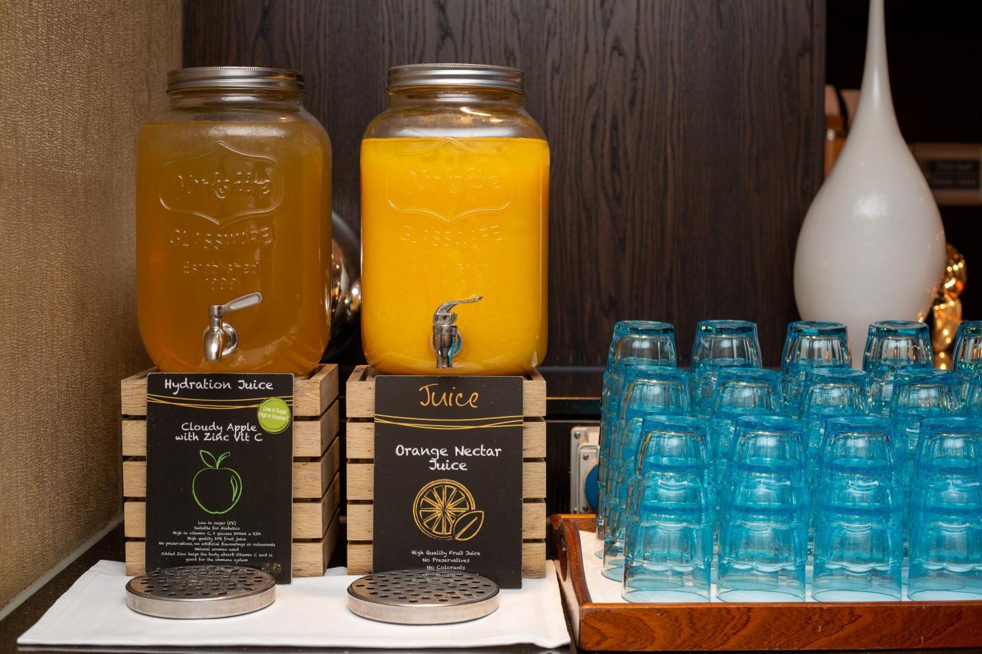 Отель Doubletree By Hilton Ealing 4*