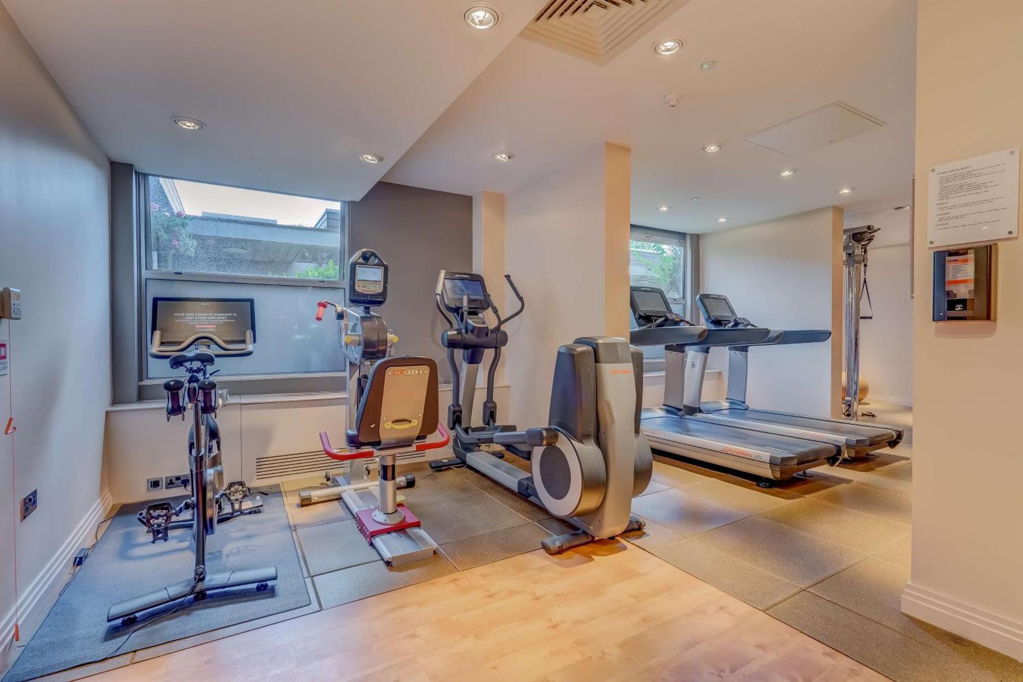 Отель Doubletree By Hilton Ealing