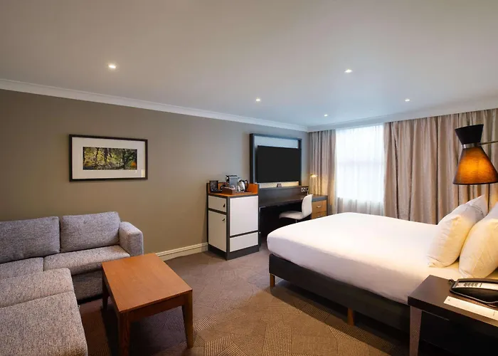 Doubletree By Hilton London Ealing