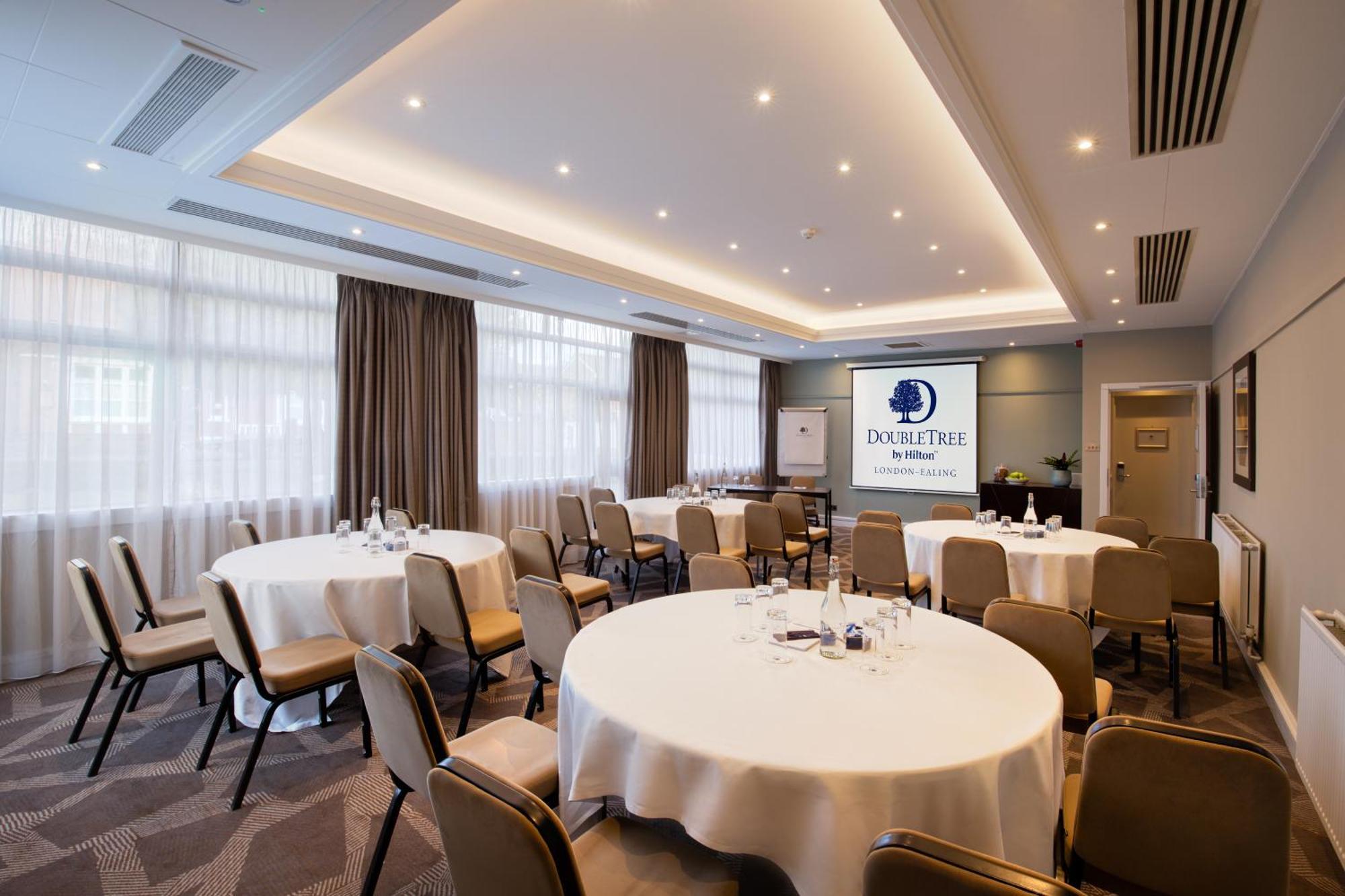 Doubletree By Hilton Ealing Londres