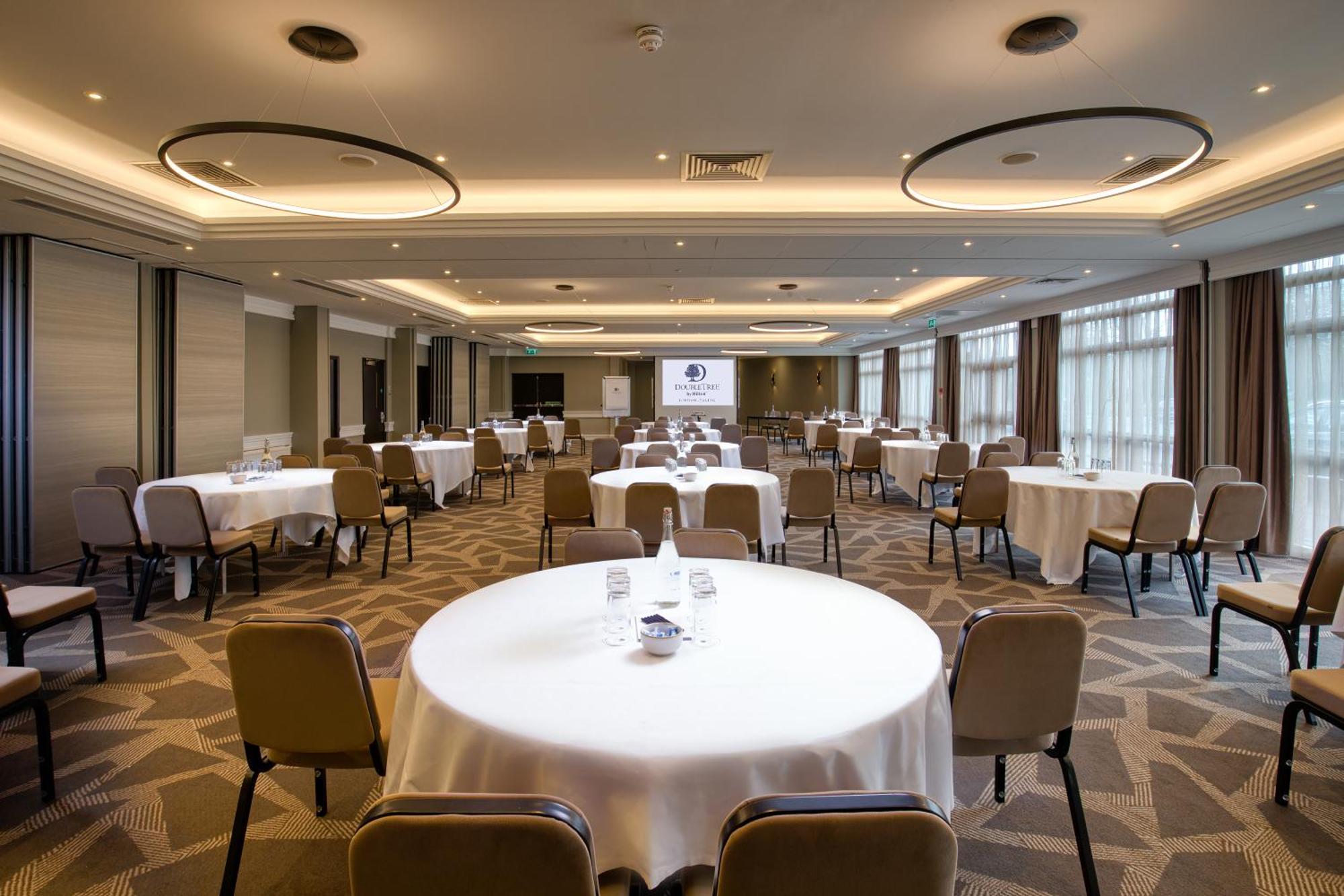 Hotel Doubletree By Hilton Ealing Londen